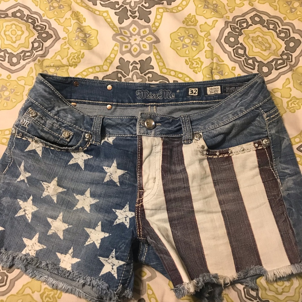 Size 32 Patriotic Jean shorts